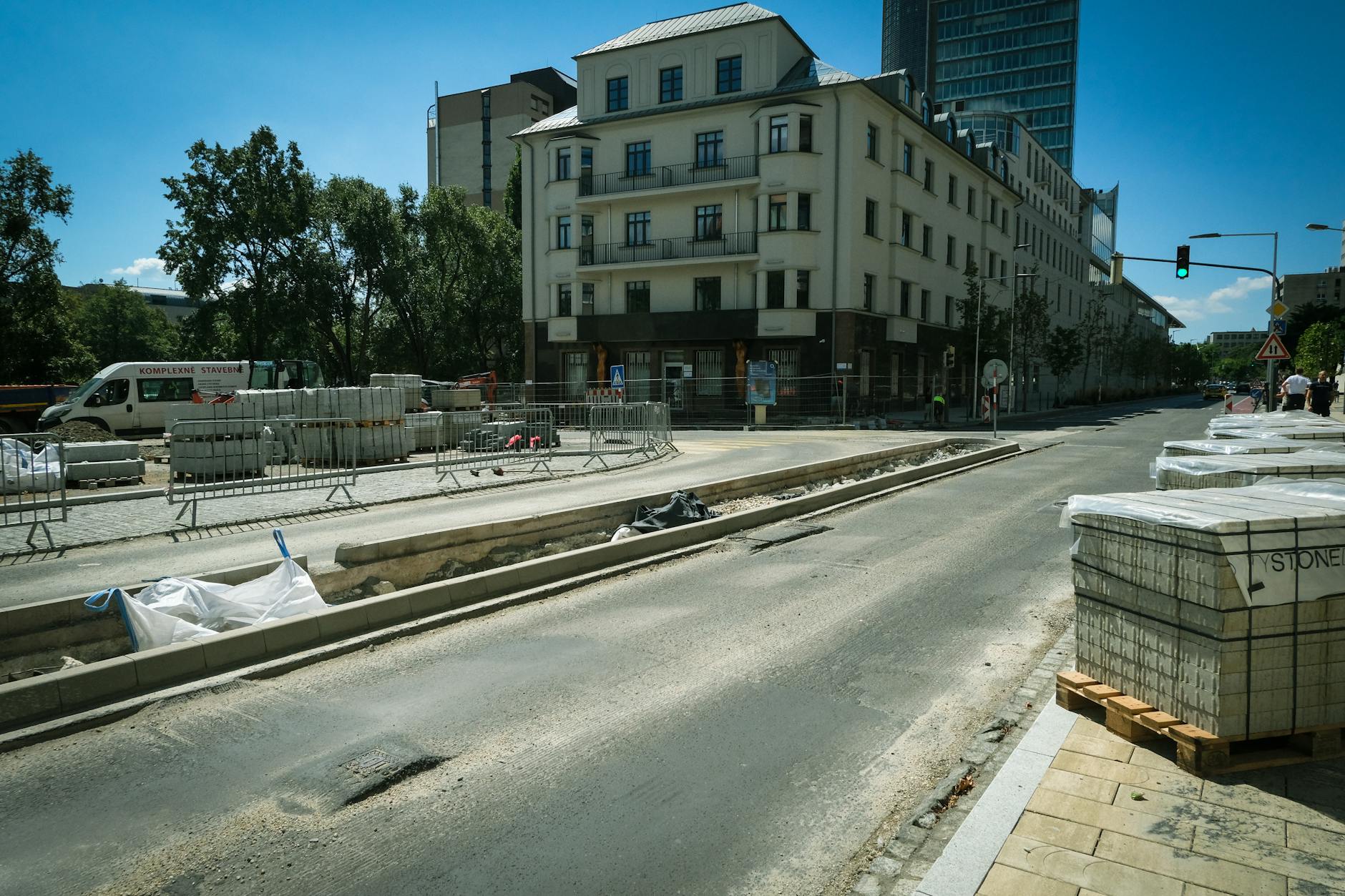 Brodnica czeka na inwestycje: remont drogi i edukacyjne inicjatywy